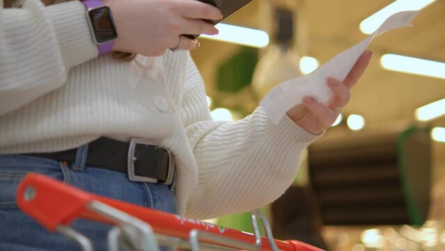 Grocery Store Check Out Images – Browse 40,872 Stock Photos, Vectors ...