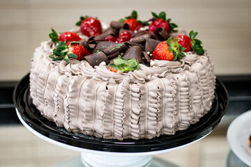 cake with strawberries