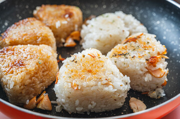 こんがり焼けたおにぎり