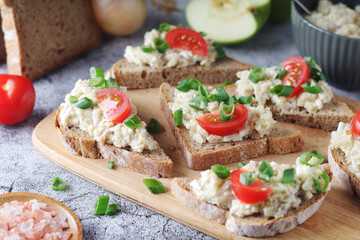 Vorschmack sandwiches - typical Jewish dish	