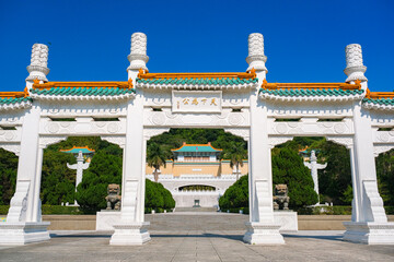 台湾 台北市 国立故宮博物院 入口の門（牌坊）