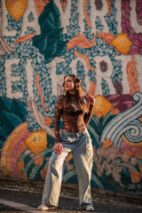 Obraz premium Girl with graffiti 