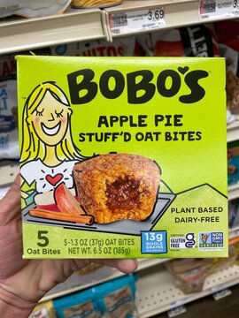Grocery store Bobos apple plant based food