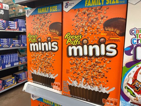 Walmart grocery store interior Resses minis cereal