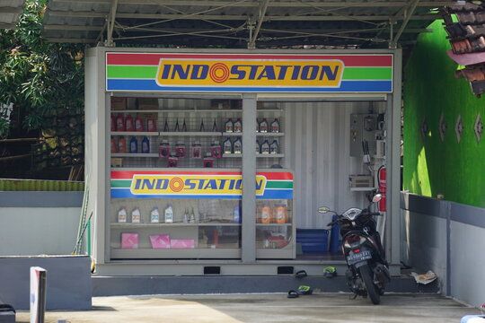 Indo mobile gas station