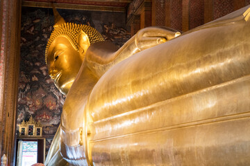 Gigantic Reclining Buddha statue in Wat Pho, Bangkok