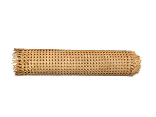 rouleau de  cannage traditionnel en rotin naturel, présentant un motif géométrique classique avec des croisillons entrelacés