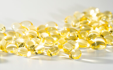 Vitamin D, omega 3, omega 6, Food supplement oil filled fish oil, vitamin A, vitamin E, flaxseed oil.	
