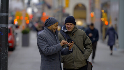 People at 5th Avenue in New York - travel photography