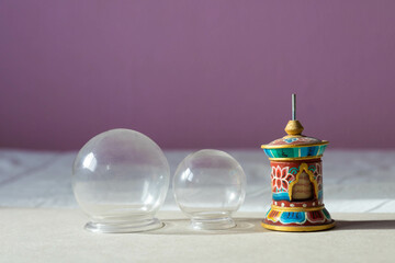 Sucker cristal balls to practice Chinese medicine in an alternative therapy clinic