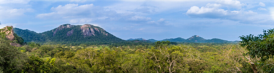 Fototapeta na wymiar mountains panorama in autumn travel Sri Lanka