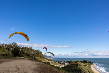 Paragliding at Rincon bluff in Carpinteria California