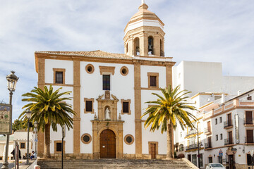 Eglise catholique blanche