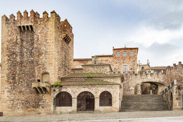 Fototapeta premium village médiéval de caceres