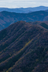 日本　福井県三方上中郡若狭町の三方五湖レインボーラインの駐車場から望む山々