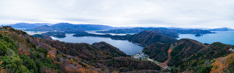 日本　福井県三方上中郡若狭町の三方五湖レインボーライン山頂公園の若狭テラスから見える三方五湖