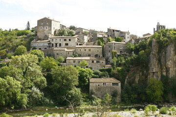 Fototapeta na wymiar Balazuc, un joli village médiéval dans le dépatement de l'Ardèche en France