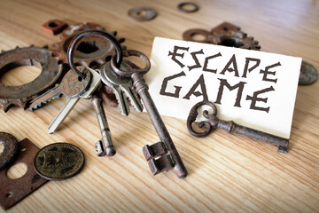Escape game, jeu d'aventure en immersion, trousseau de clés