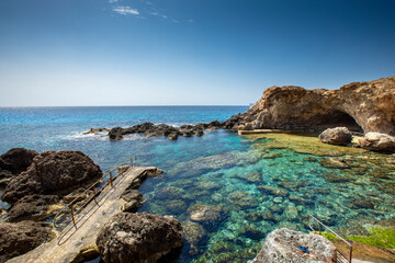 Fototapeta na wymiar Paysage de bord de mer sur l'île de Malte en Méditerranée.