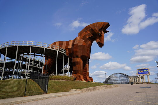 Wooden Trojan Horse go-kart track at Mt. Olympus.
