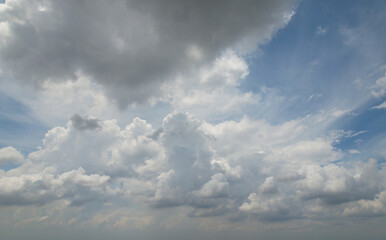 Obraz premium Blue sky with white-gray stratocumulus clouds, Nature view