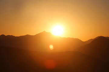 Obraz premium sunset over the mountains