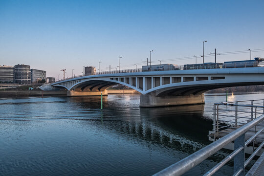 Pont de Bezons - Bezons Bridge -  vue depuis parc pierre lagrav&egrave;re( Val D'oise, France)