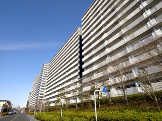 新川崎駅周辺の大型マンション街　神奈川県