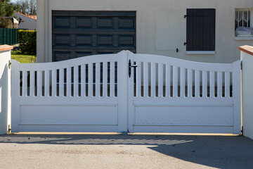 Portal PVC gate of design modern house white home door slats