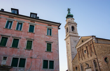 Fototapeta na wymiar the cathedral of Belluno in the historic center