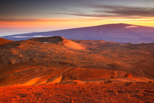 Sunset at Mauna Kea's Pu`u Poliahu