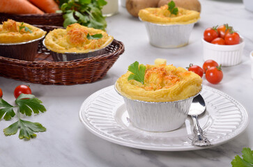 Pastel Tutup (Shepherd's Pie) is Traditional British pie. It is made from mashed potato, minced beef, mushroom, spices and herbs.
