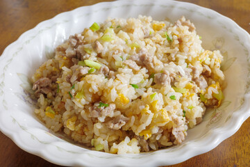 とても美味しい日本の一般家庭のチャーハン