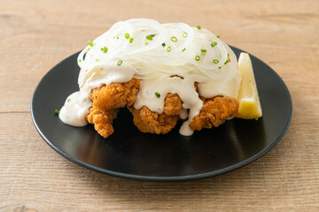 Snow Onion Chicken or Fried Chicken with Creamy Onions Sauce