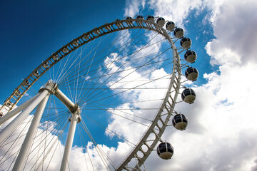 ferris wheel in the sky - S&atilde;o Paulo