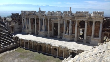 Obraz premium Hierapol is an ancient city, the ruins of which are located 17 km from the Turkish city of Denizli.