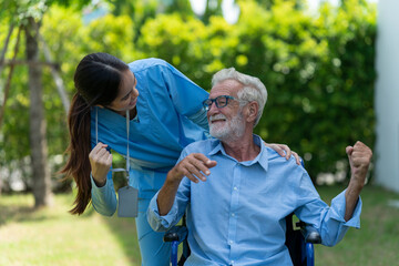 Encourage the elderly. Nursing care for the elderly at home.