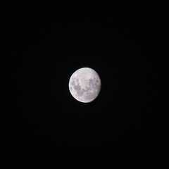 Serene and Mesmerizing Close-up of the Moon