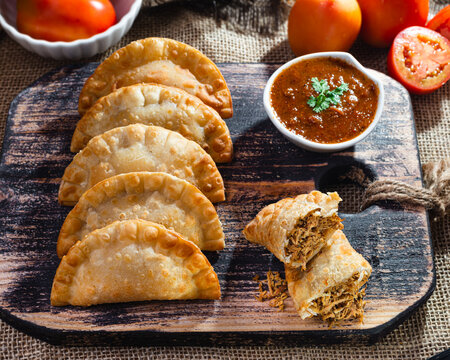  Chicken patties , empanada