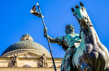 famous statue at the munich bavarian government building - obrazy, fototapety, plakaty