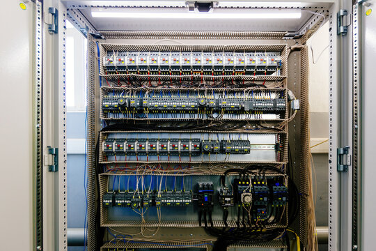 Electrical switchgear equipment in the switchgear cabinet