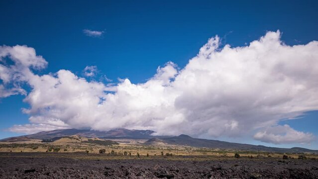 Timelapse - Beautiful clouds over the mountain range of volcanic landscape in Hilo, Big Island, Hawaii