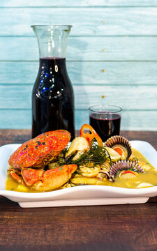 parihuela de cangrejo. peruvian food.