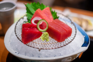 マグロの刺身盛り合わせ