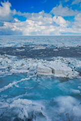 Fototapeta na wymiar Beautiful Japanese scenery in winter- glacier