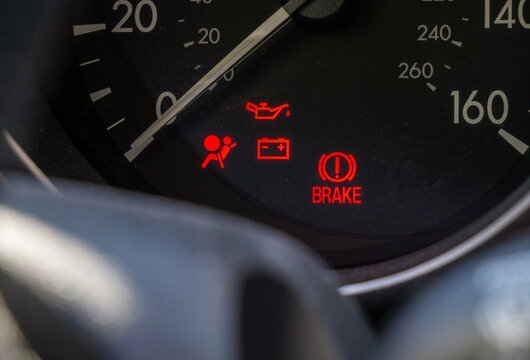 Dashboard Warning Lights sinal broken car on panel
