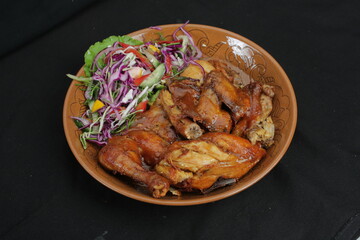 o'zbek va yevropa taomlari, milliy taomlar, baliq, kabob, go'sht, qovurilgan jo'ja, quymoq, guruch, sho'rva