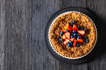 cinnamon baked french toast pie with berries