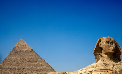 Piramide e sfinge - 577990179