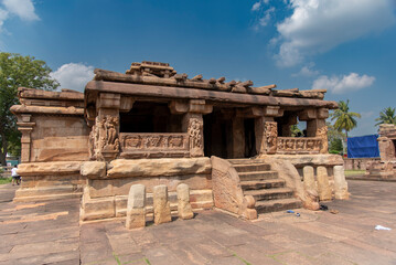 Fototapeta na wymiar Beautiful temples in Aihole built during the reign of Chalukya kings